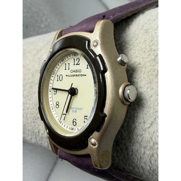 Casio LQ-141 New Battery Ladies Watch 29MM 6.75" Leather Band Mod 1373 - Picture 3 of 13